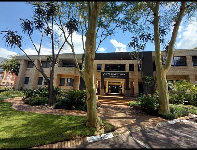 5,745M² OFFICE FOR SALE IN BRYANSTON